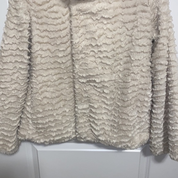 Patagonia Pleage Cream Jacket - Picture 3 of 10